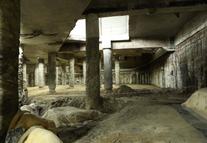 Археологічні розкопки на Поштовій площі