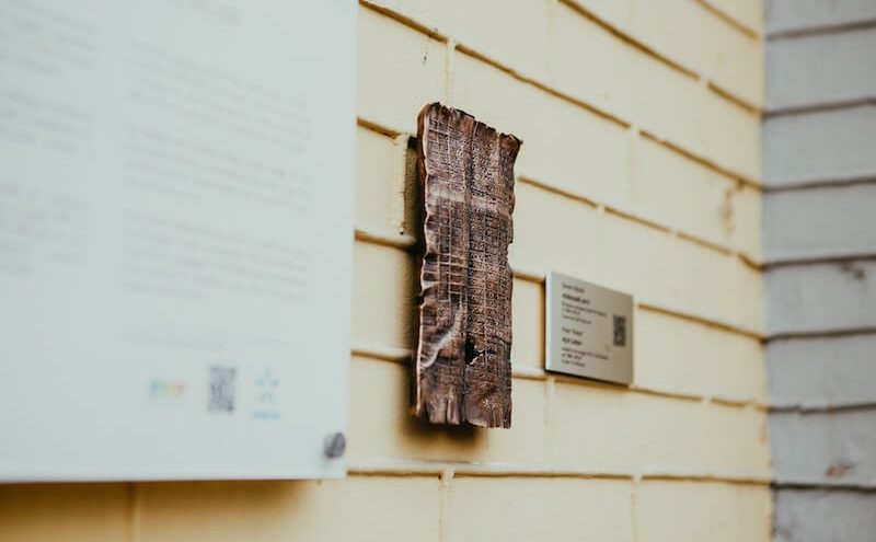 Міні-скульптура «Київський лист» - проєкт "Шукай!"