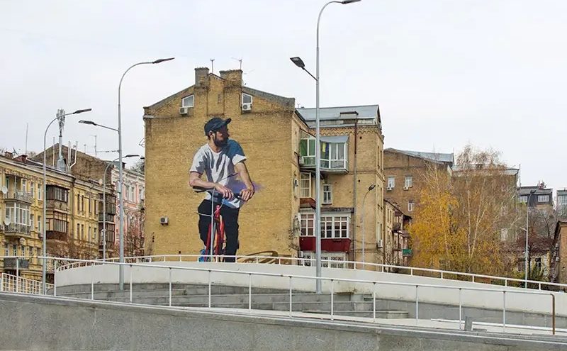 Мурал «Велосипедист» біля велотреку