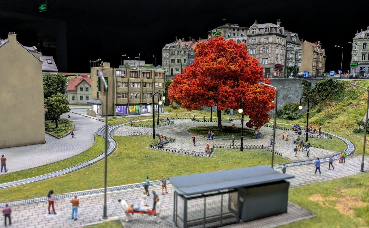Площа - Музей мініатюри Miniland.UA
