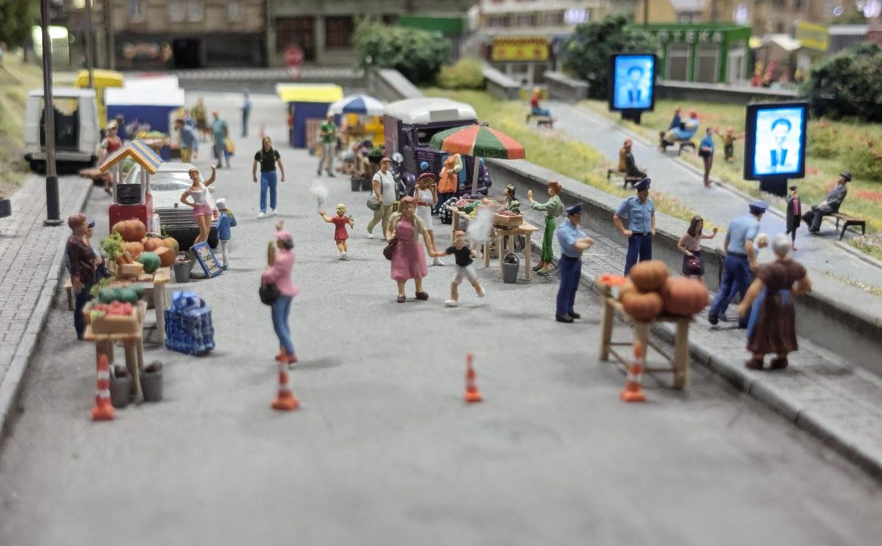 Насичений день на ярмарку - Музей мініатюри Miniland.UA