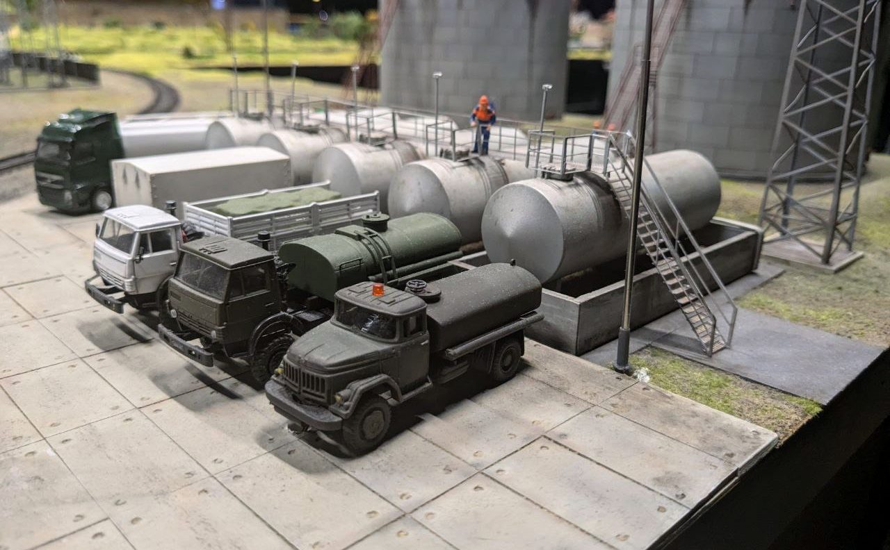 Промислові автомобілі - Музей мініатюри Miniland.UA