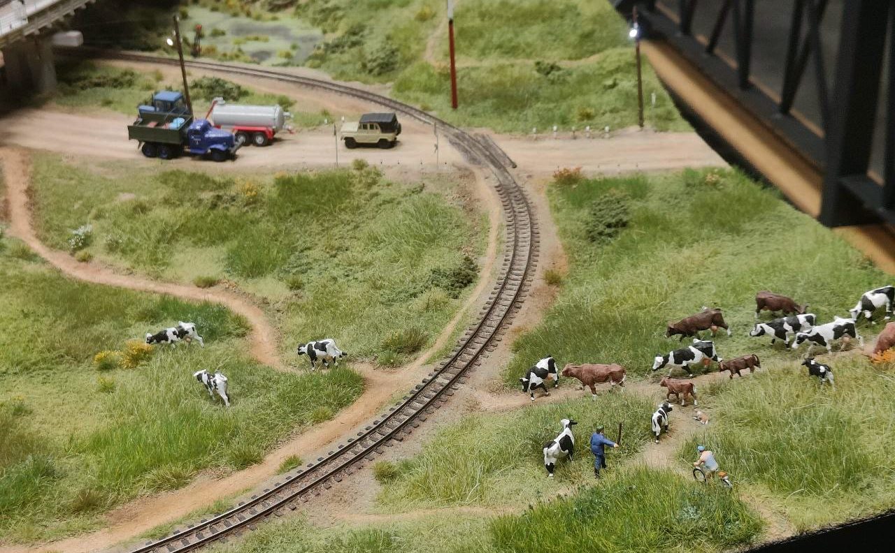 Випас корів - Музей мініатюри Miniland.UA