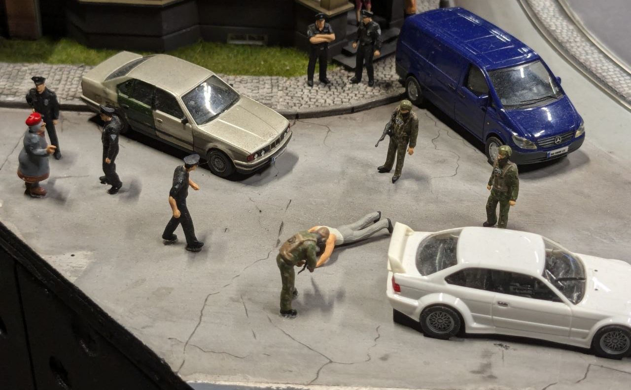 Поліцейські - Музей мініатюри Miniland.UA