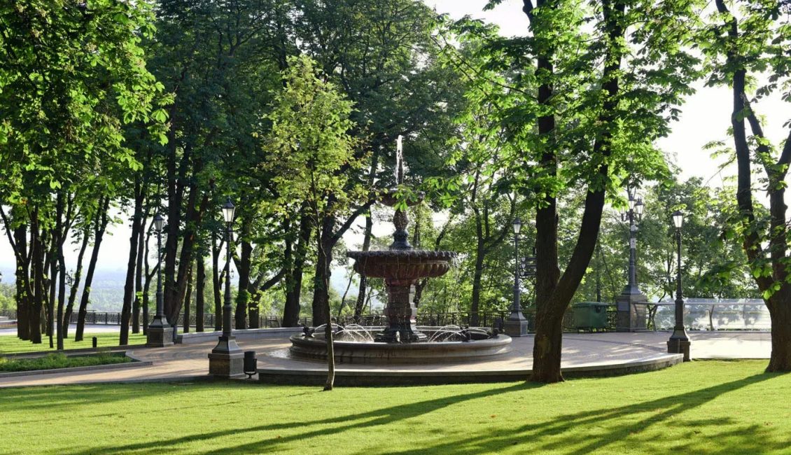 Нижній фонтан на Володимирській гірці