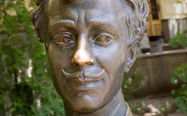 Пам'ятник Голохвастову у Києві