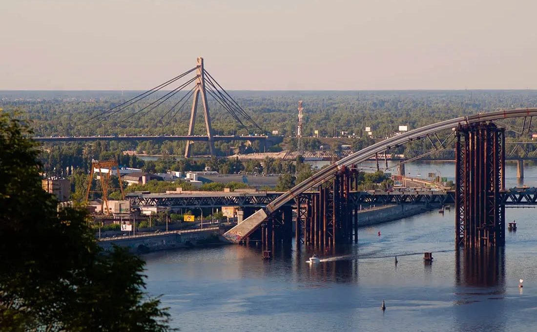Подільсько-Воскресенський та Північний мости в Києві