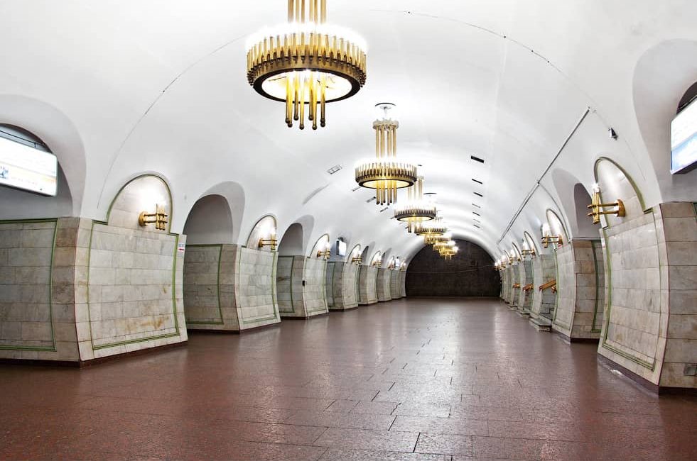 Станція метро «Площа Українських Героїв»