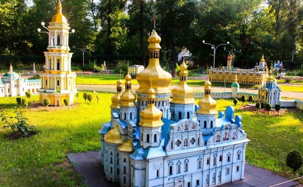 Успенський собор та Києво-Печерська лавра - «Україна в мініатюрі»