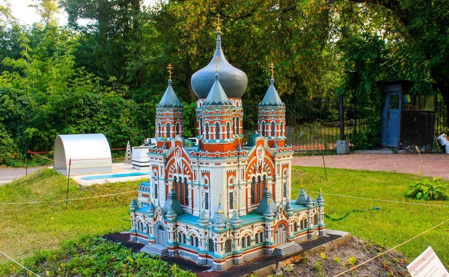 Пантелеймонівський собор - «Україна в мініатюрі»