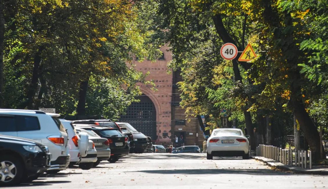 Вулиця Золотоворітська