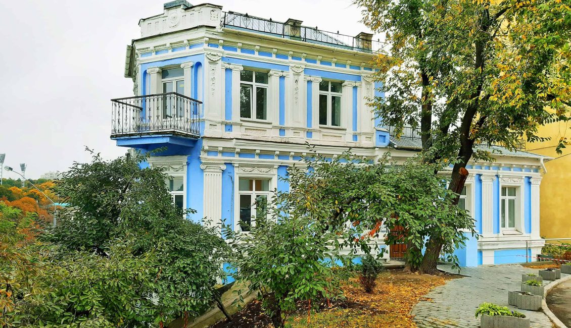 Будинок на Трьохсвятительській, 36
