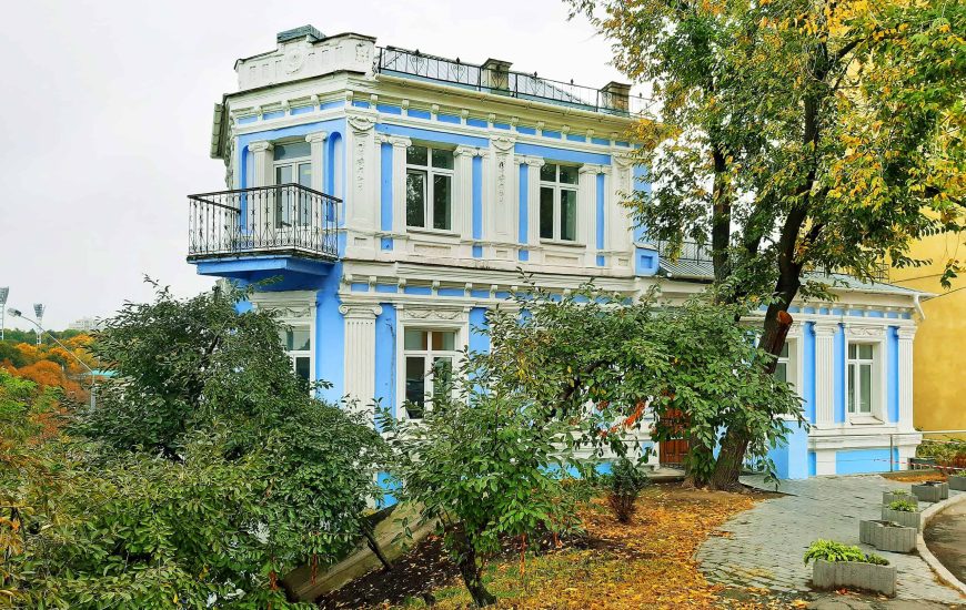 Будинок на Трьохсвятительській, 36