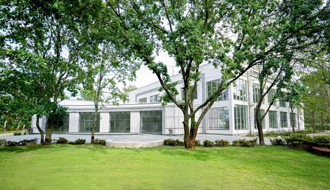 Київська школа економіки придбала гольф-клуб за $18 млн