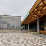 «МакДональдз» відкрив перший ресторан у зоопарку