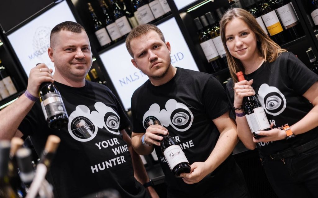 Команда OKWINE