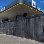 На АЗК «Укрнафти» у Києві та області встановлюють бетонні укриття